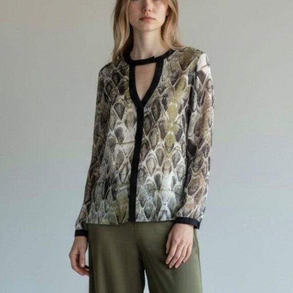 NWT Snake Print 100% Blouse Sz M Chiffon Animal Print Career Professional Work - Picture 2 of 13